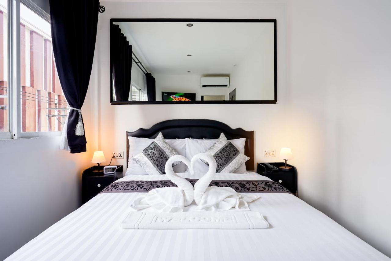 Thonglor Suites Hotel Bangkok Exterior photo